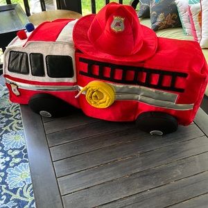 Hanna Andersson fire truck costume one size fits all with fire hat
